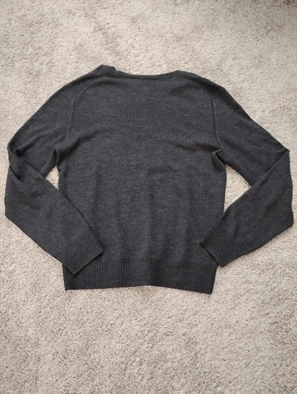 Theory Dark Grey V-Neck Wool Sweater Sz L